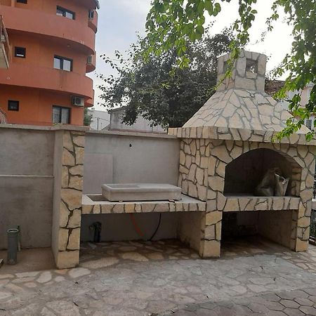 Apartmani Lucia Biograd Biograd Na Moru Luaran gambar
