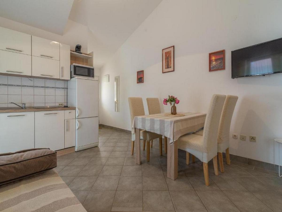 Apartmani Lucia Biograd Biograd Na Moru Luaran gambar