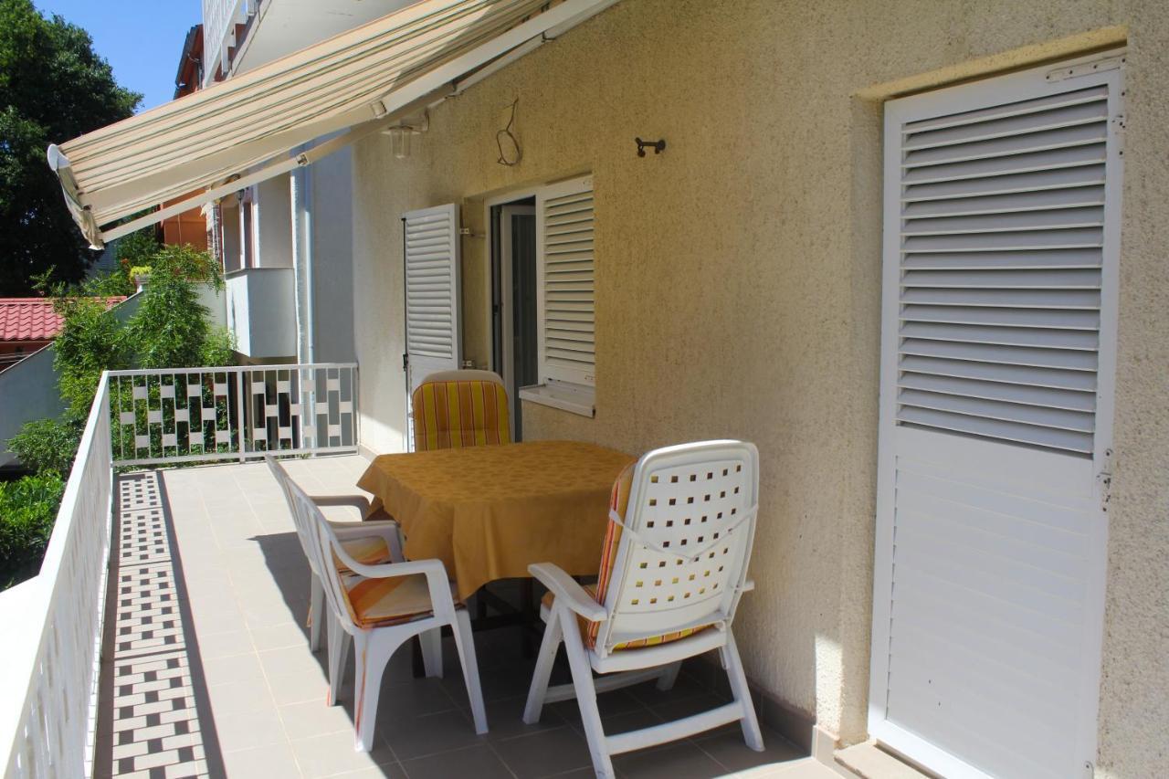 Apartmani Lucia Biograd Biograd Na Moru Luaran gambar
